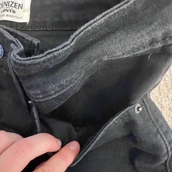 Levi’s Women’s Black Mid Rise Boot Cut Jeans Size 6L - Picture 6 of 14